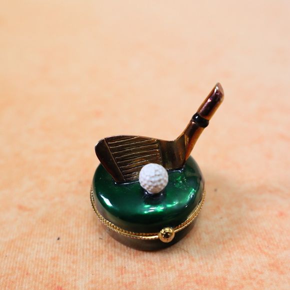 Golf trinket box small 1 inch round chest Golf Club Lidded Enameled Box - Picture 2 of 7